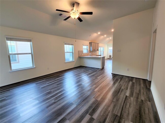 Building Photo - 25702 Royal Catchfly Rd