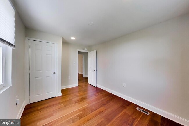 Building Photo - 4230 Edson Pl NE