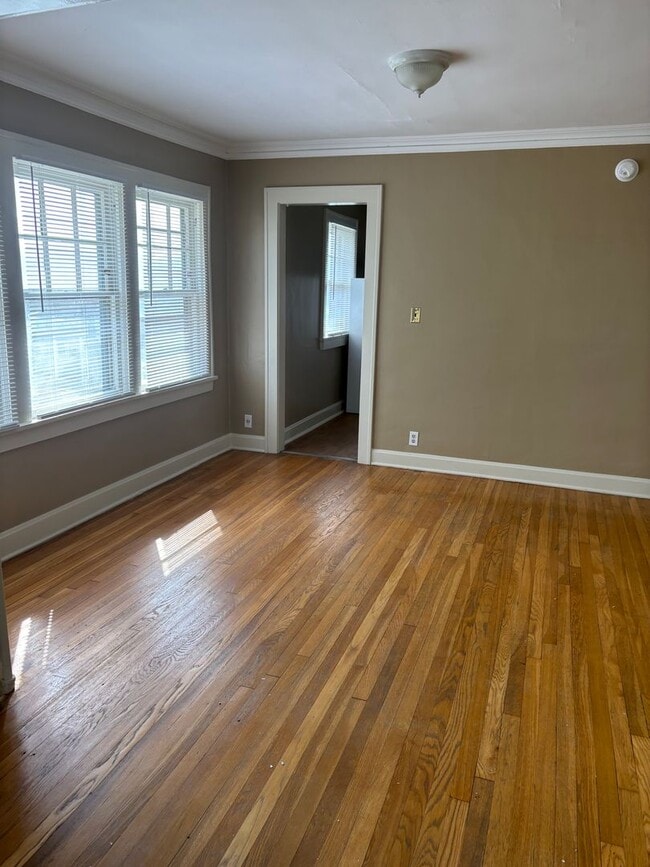 Building Photo - 5446 Harrison St