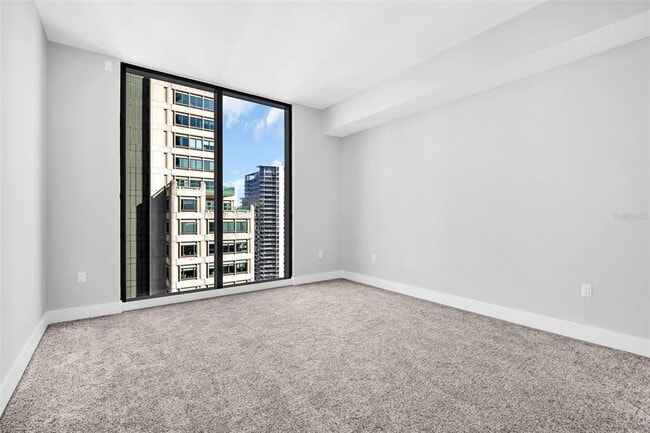 Building Photo - 275 1st Ave S