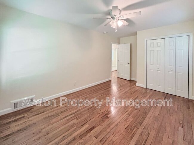 Building Photo - 6058 Harleston Rd NE