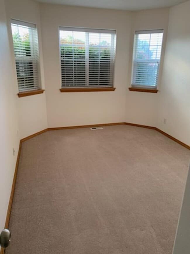 Building Photo - 9049 Torrey Ln