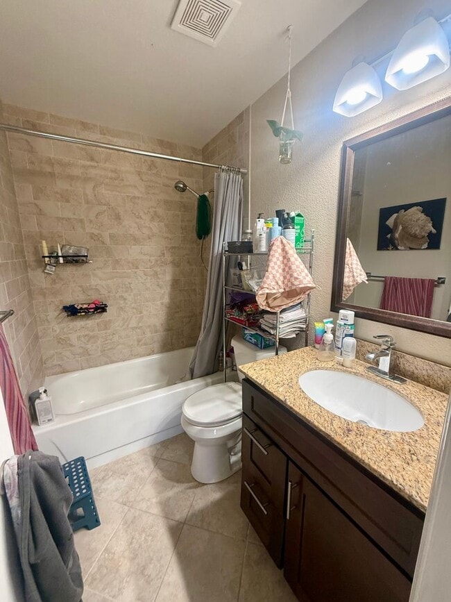 Building Photo - Spacious, Sunlit 3BR / 2 BA Condo just steps away from Standley Lake!