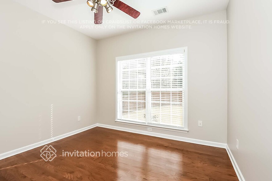 Building Photo - 3650 Elmendorf Cove NW