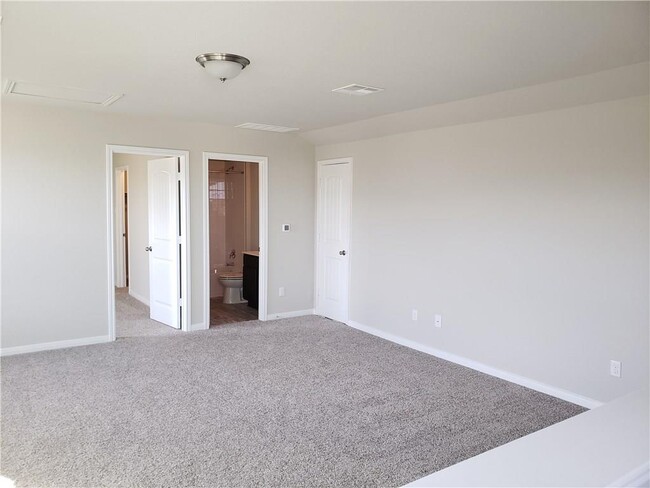 Building Photo - 1500 Ferryman Dr