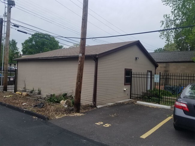 Building Photo - 4314 Lindell Blvd
