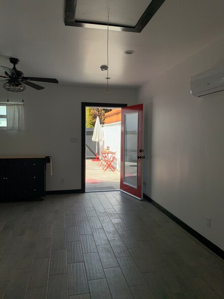 Building Photo - 10416 McCormick St