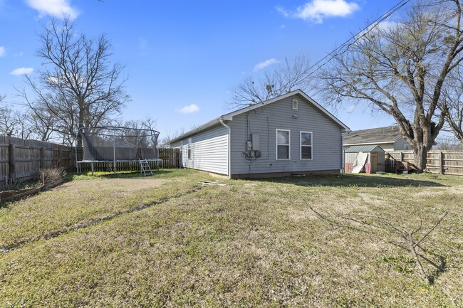 Building Photo - 3723 W 53rd Pl
