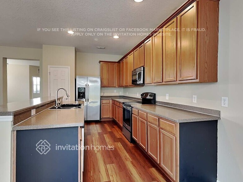 Building Photo - 4513 Barbados Loop