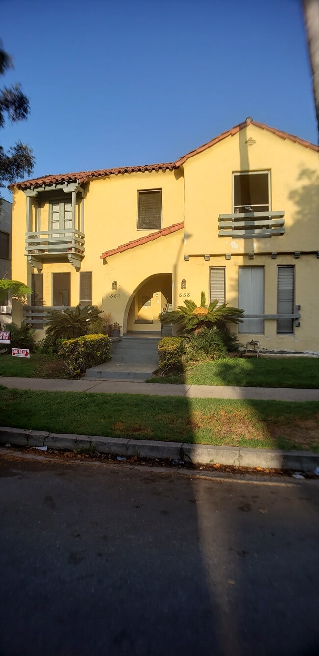 Front of Building - 351 N Genesee Ave
