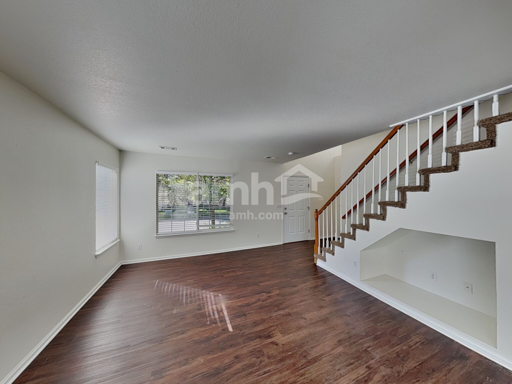 Building Photo - 4570 N Orleans St