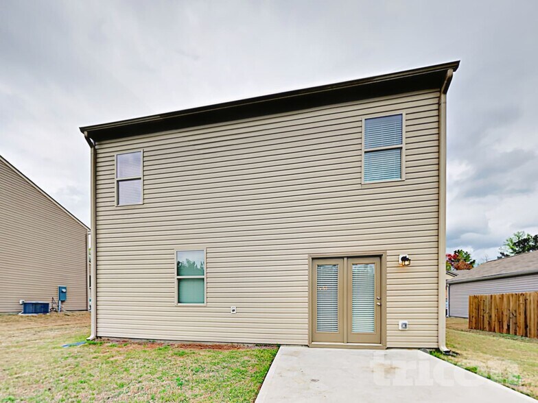 Building Photo - 106 Hayes Park Dr