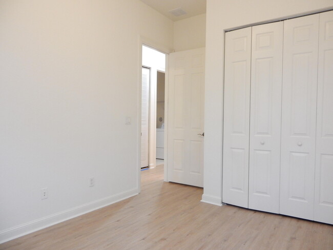 Building Photo - 669 Pacific Grove Dr
