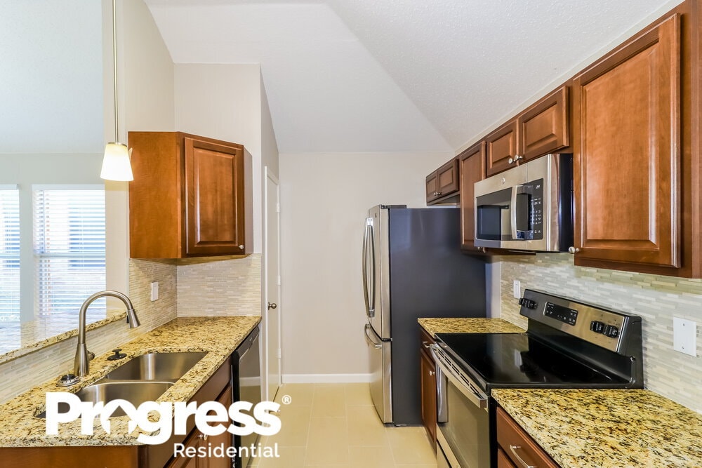 Building Photo - 327 Tioga Dr