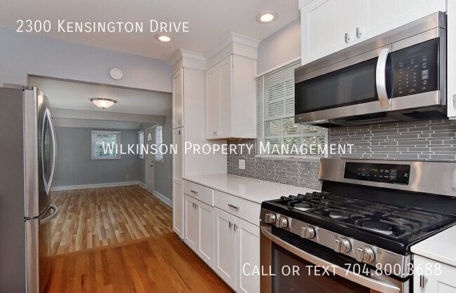 Building Photo - 2300 Kensington Dr