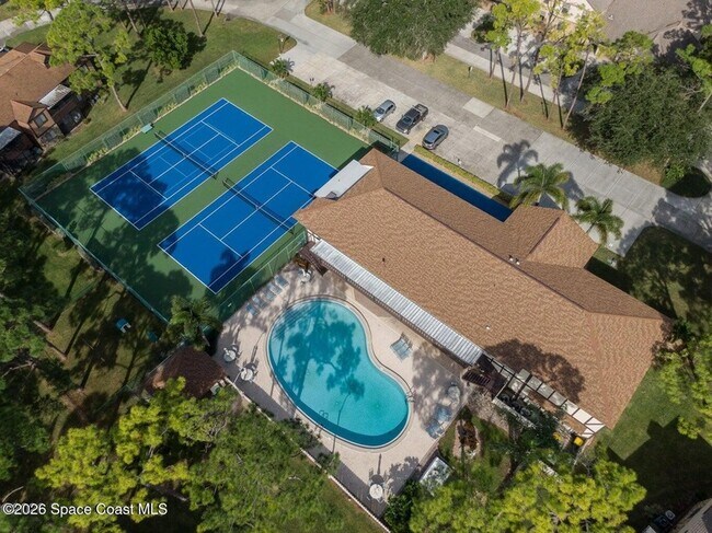 Building Photo - 9000 Brighton Ct