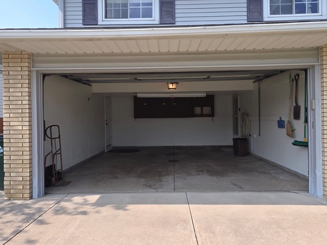 Building Photo - 2908 Bowmen Ln