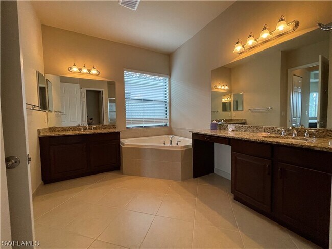 Building Photo - 11617 Lakewood Preserve Pl