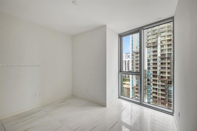 Building Photo - 300 Biscayne Blvd Way