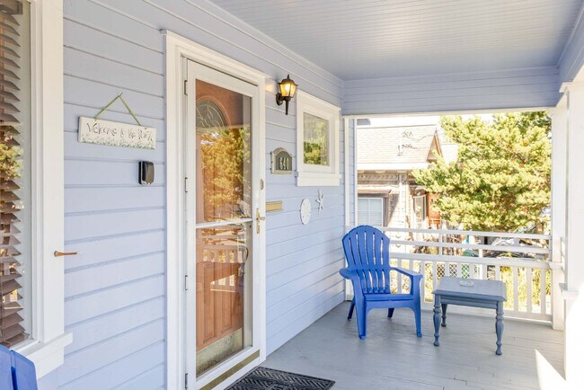 Building Photo - 640 S Columbia St