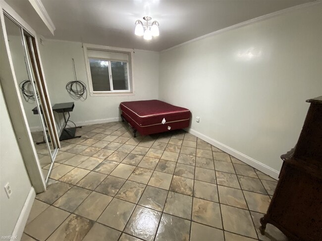 Building Photo - 7 br, 3 bath House - 954 Greenwood Ave