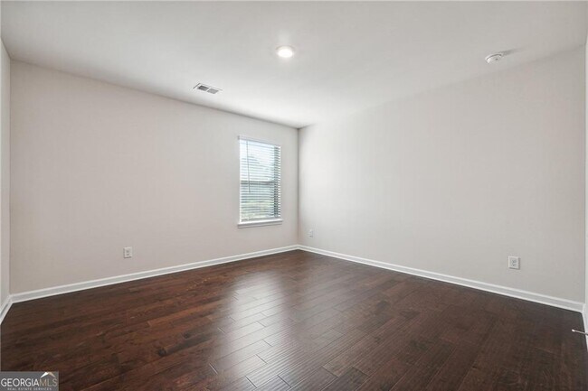 Building Photo - 3373 Shoals Ridge Dr