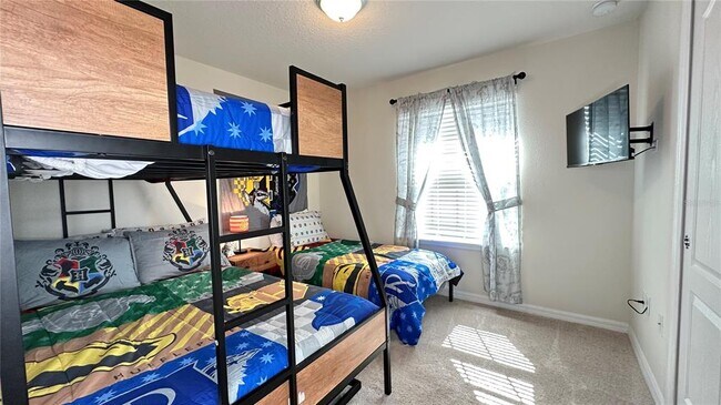 Building Photo - 7167 Oakmoss Loop