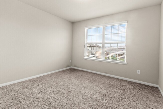 Building Photo - 7219 Melrose Ln