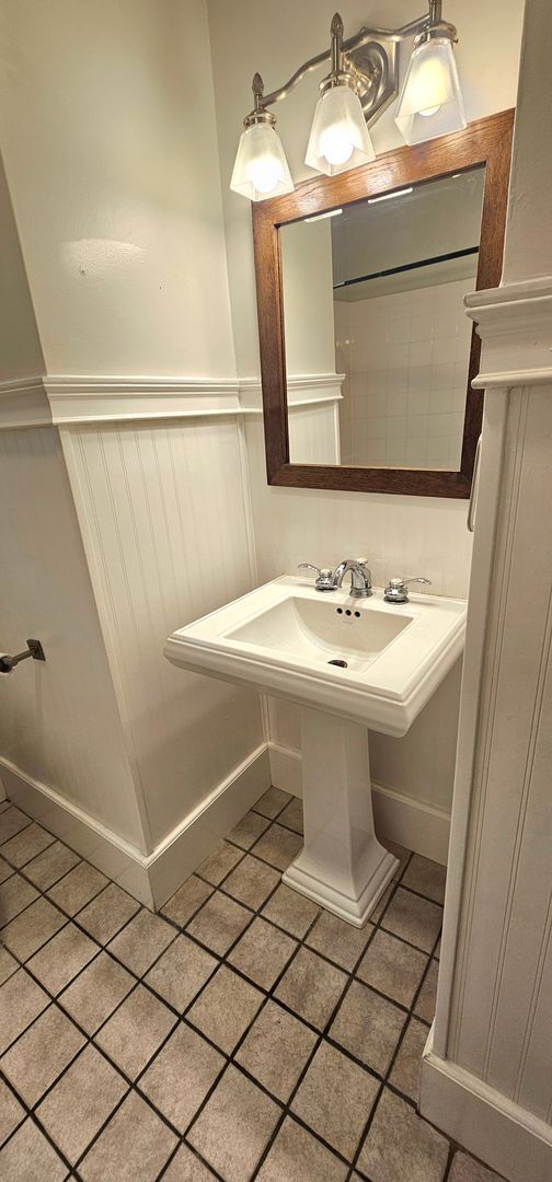 Building Photo - Quiet Living and Charm Meets Downtown Conway