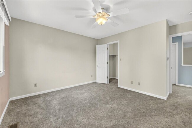 Building Photo - 4454 Lindell Blvd