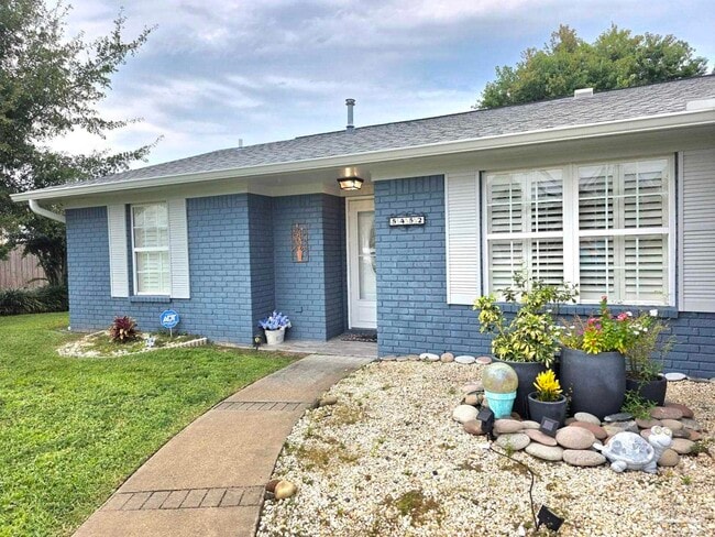 Building Photo - 5452 Ponte Verde Rd