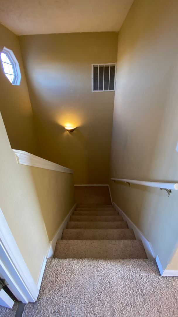 Building Photo - 287 Carmel Valley Way