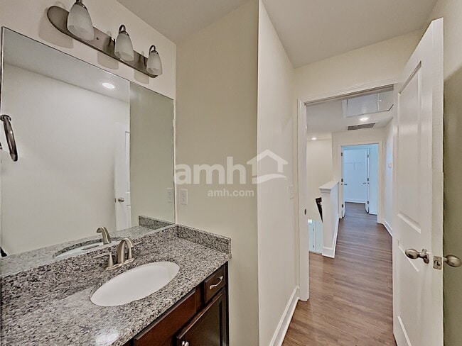 Building Photo - 4900 Horatio Ct
