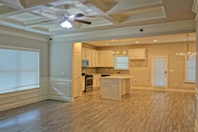 Building Photo - 7608 Graydon St