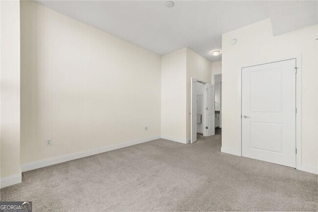 Building Photo - 270 17th St NW