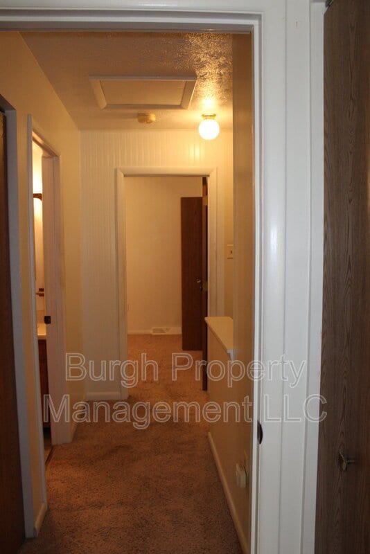 Building Photo - 501 Tyler Dr