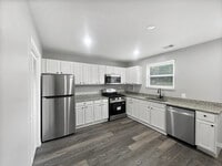 Building Photo - 4344 Roberton Ave