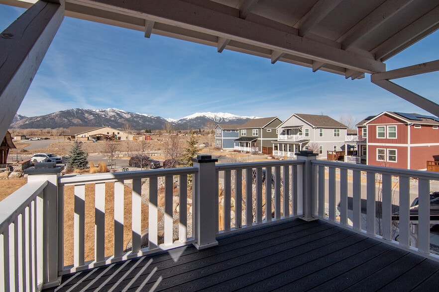 Building Photo - 120 Barnwood Cir