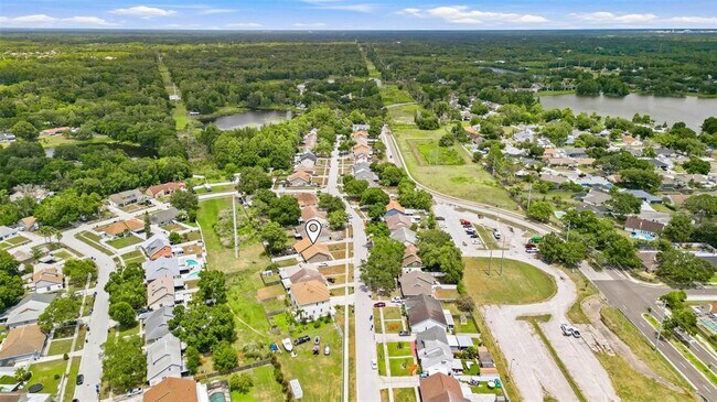 Building Photo - 3257 Laurel Dale Dr
