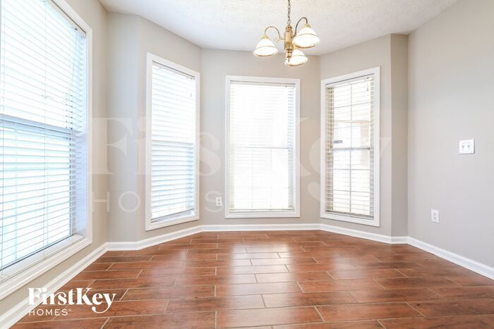 Building Photo - 1464 Claredon Dr NW