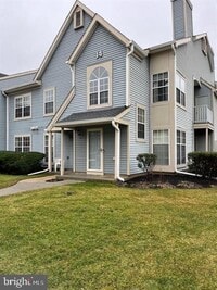 Building Photo - 142 Andover Pl