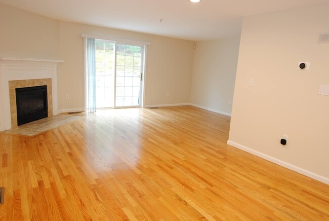 Building Photo - 109 Overlook Cir