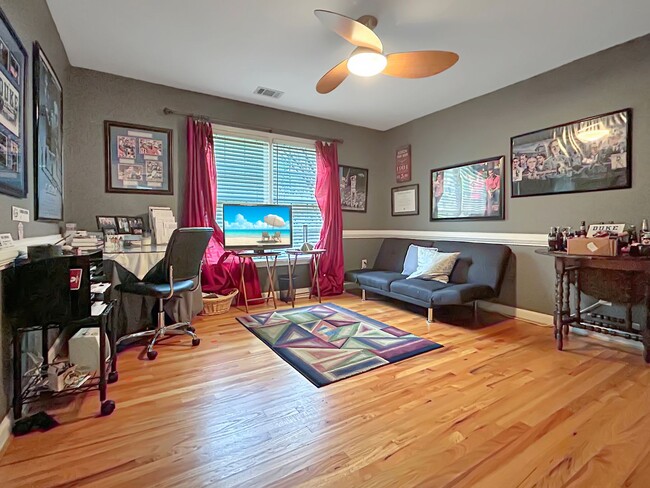 Building Photo - Brookhaven Beauty!  Furnished Short Term R...