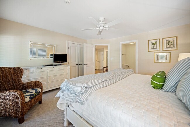 Building Photo - 221 Ocean Park Loop