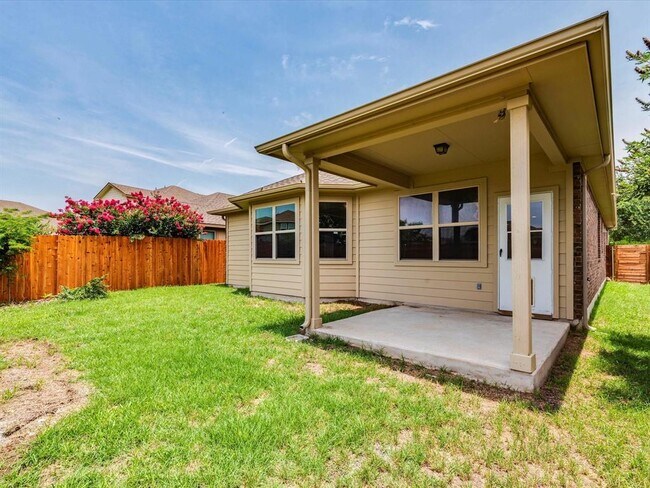Building Photo - 305 Nivens Dr