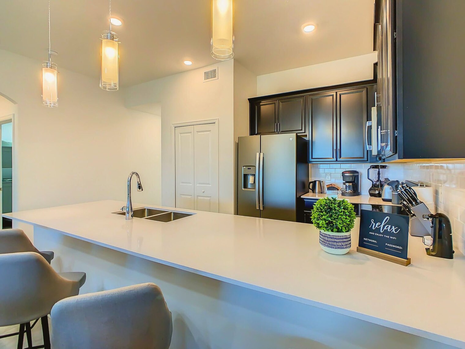 Building Photo - 1101 Challenge Dr