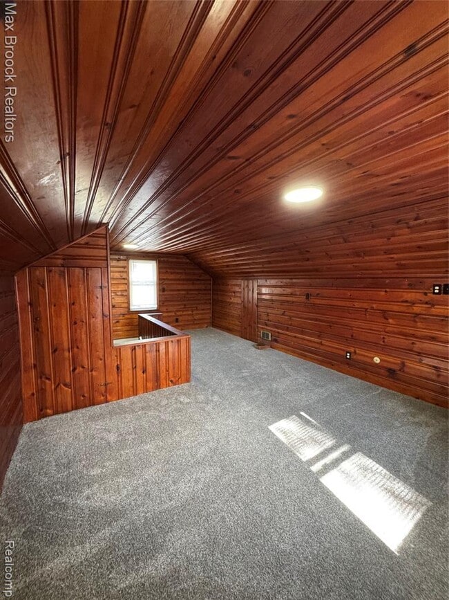 Building Photo - 6267 Piedmont St