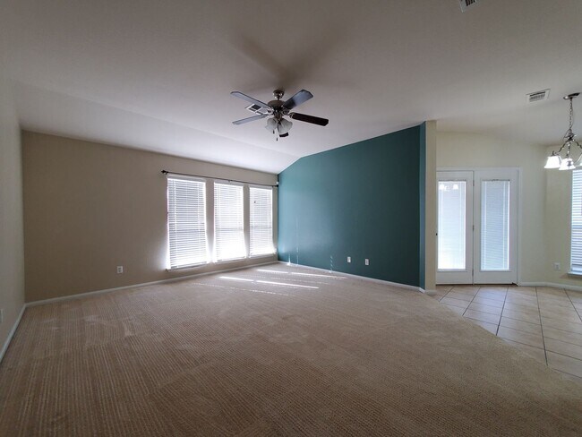 Building Photo - 4-Bedroom House for Rent in Killeen