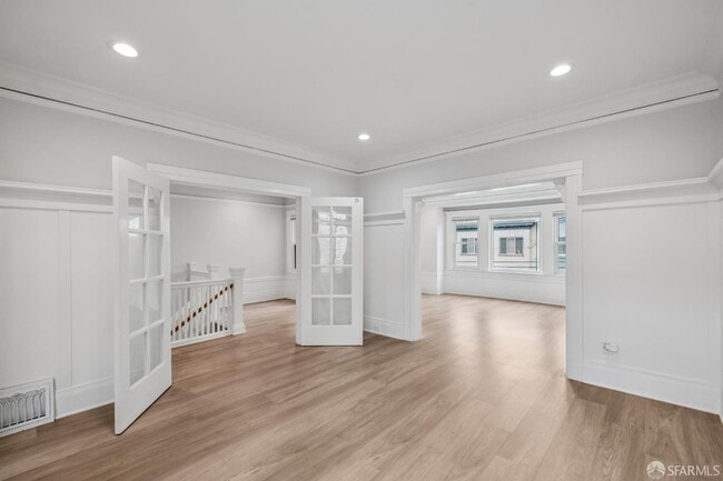 Building Photo - 487 18th Ave