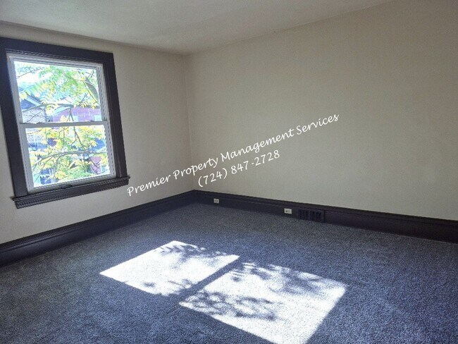 Building Photo - 1709 4th Ave